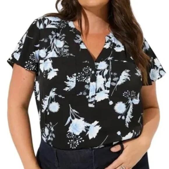 Torrid Harper Studio Blouse 5X Black Floral Crepe De Chine Flutter Career Casual - Picture 1 of 13